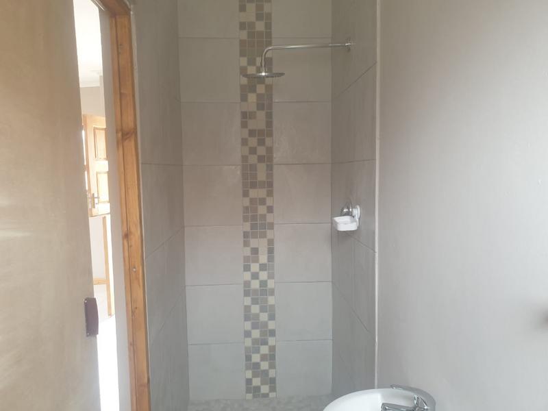 To Let 1 Bedroom Property for Rent in Hagley Western Cape